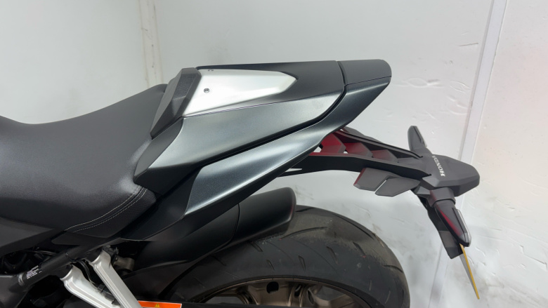 Honda CB650R E-Clutch (24MY)